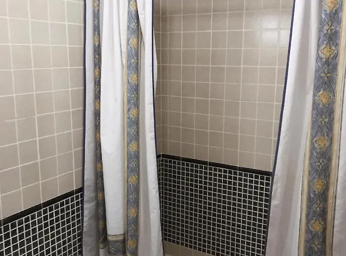 Piso Turistico Perotas Apartment *